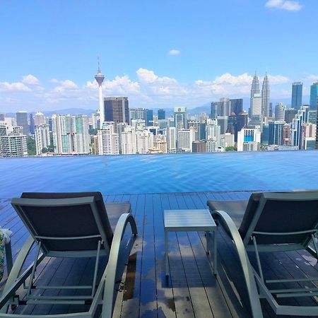Lucentia Residence Has An Amazing Pool Kuala Lumpur Exterior foto
